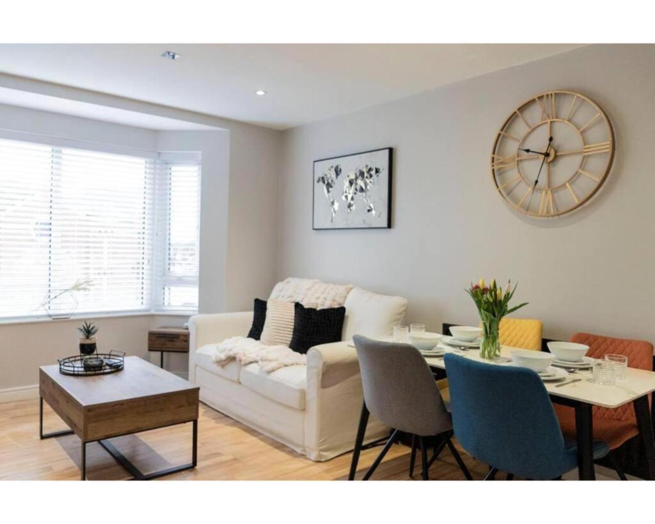 Central Belfast Apartments Queen'S Hideaway 外观 照片