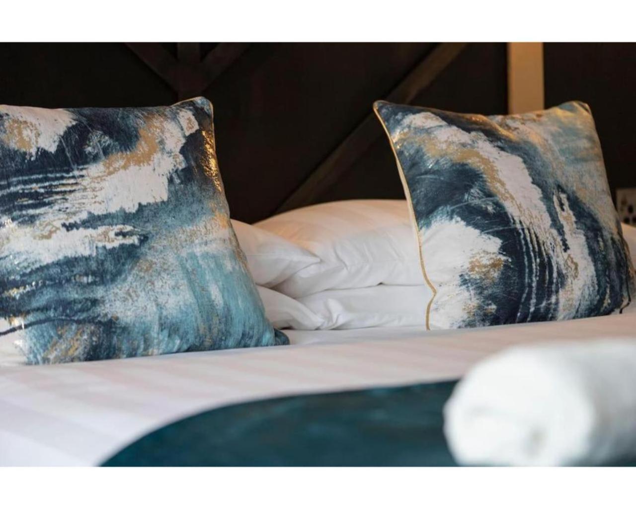 Central Belfast Apartments Queen'S Hideaway 外观 照片