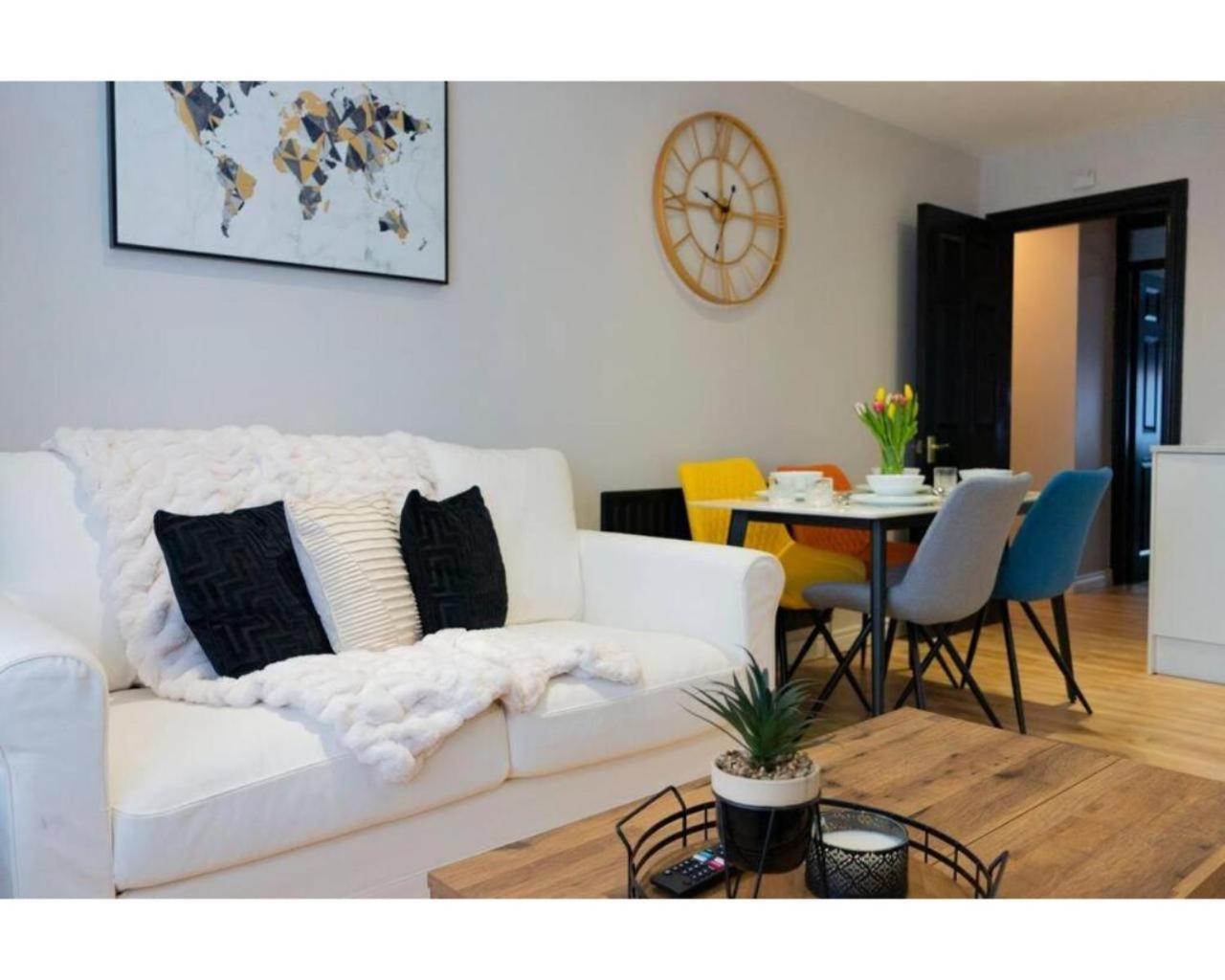 Central Belfast Apartments Queen'S Hideaway 外观 照片
