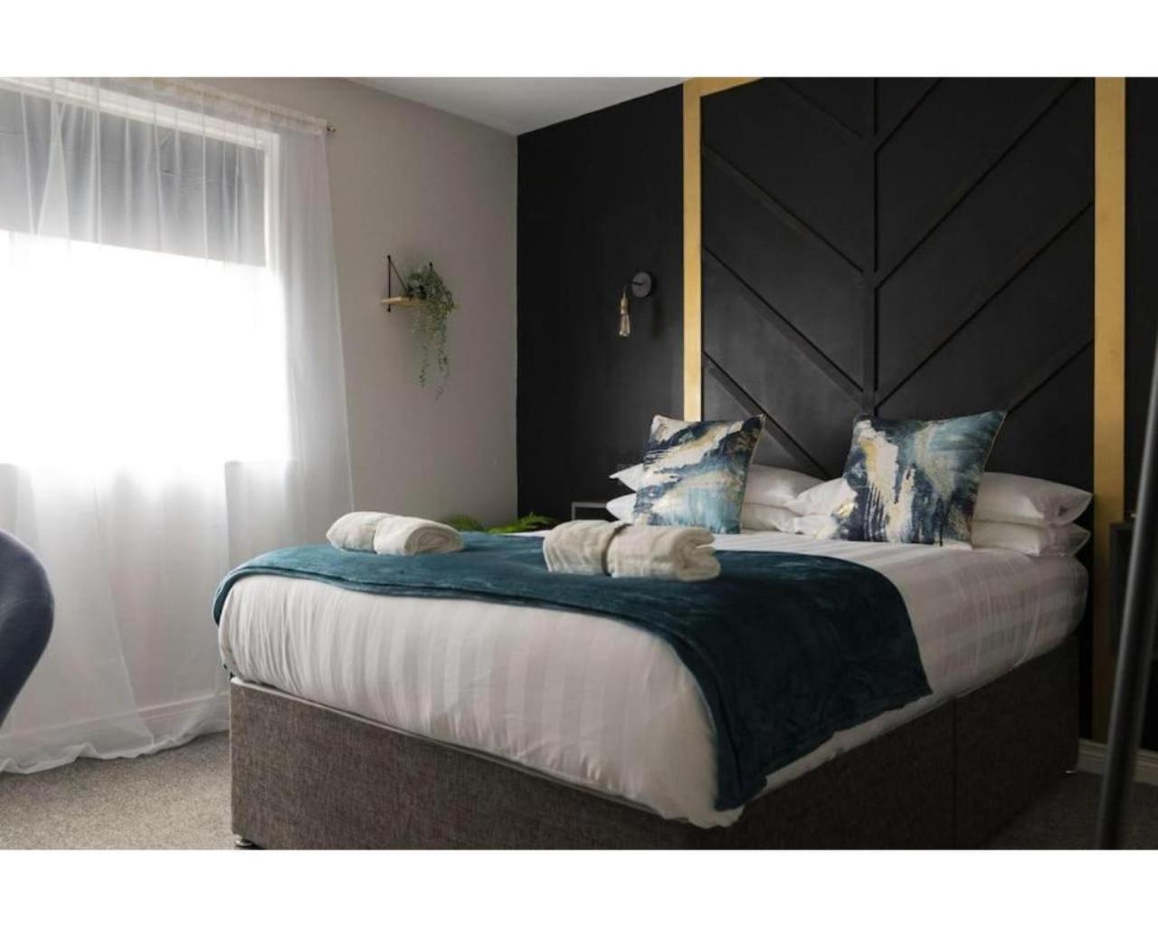 Central Belfast Apartments Queen'S Hideaway 外观 照片
