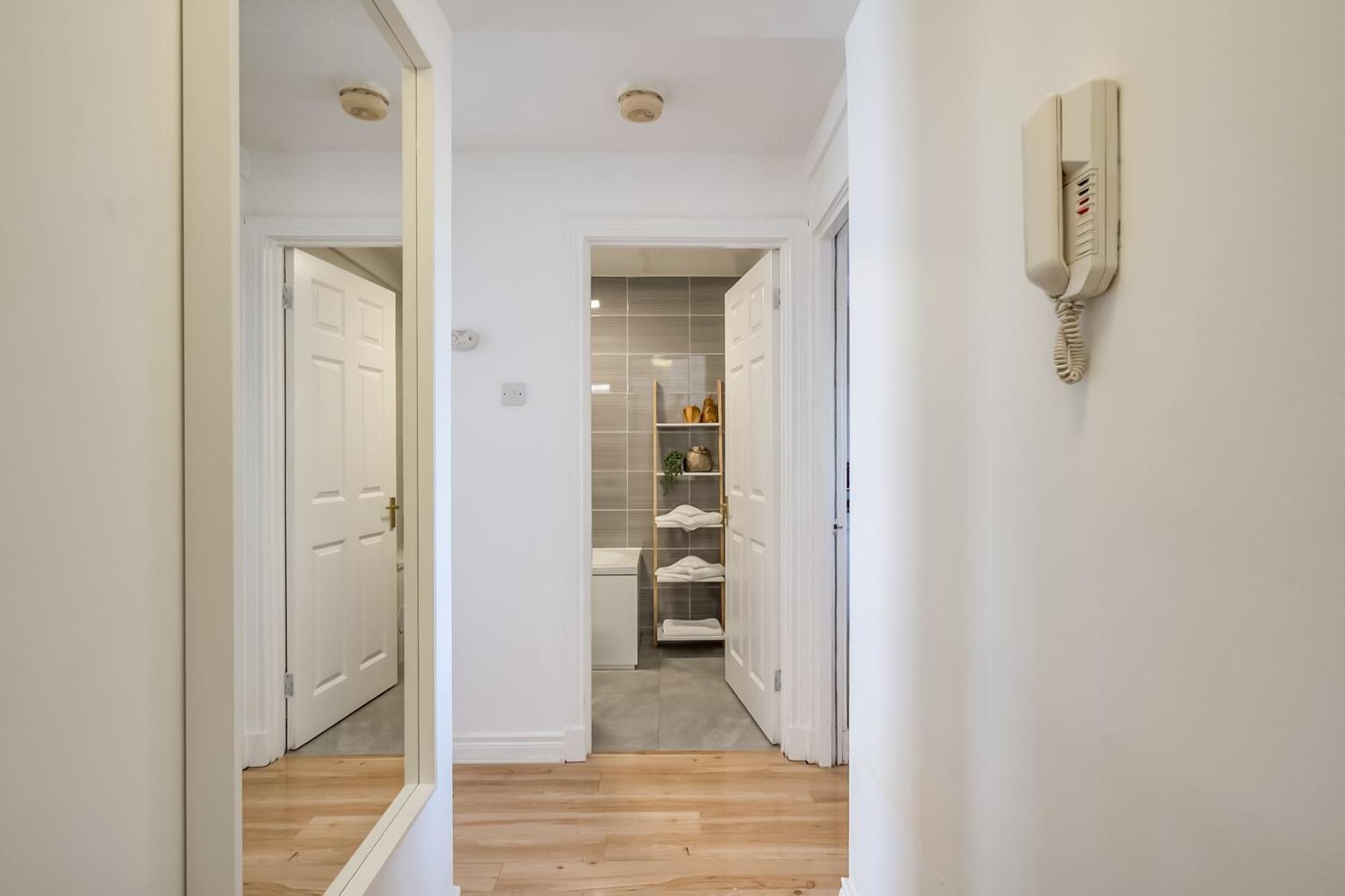 Central Belfast Apartments Queen'S Hideaway 外观 照片