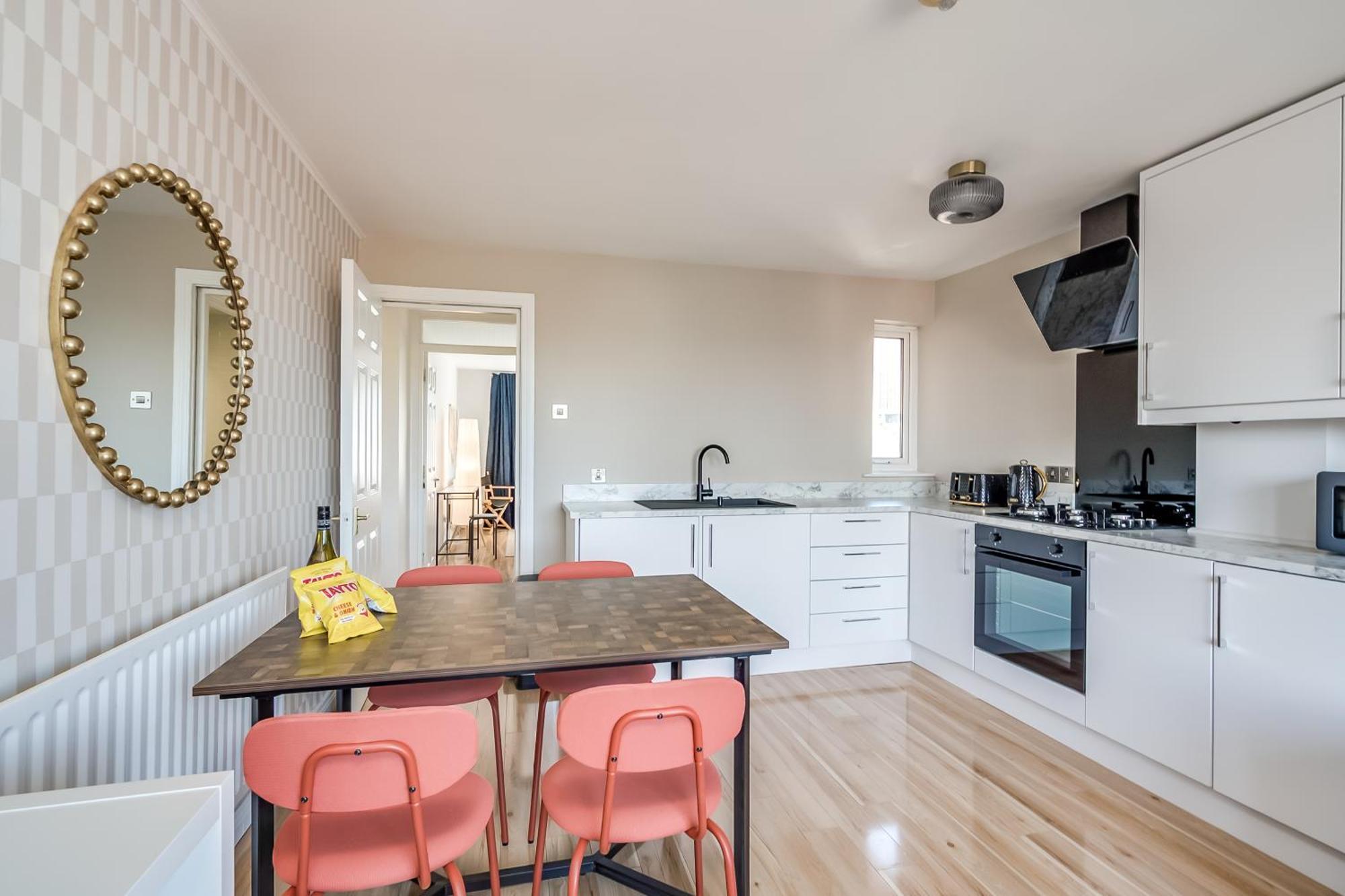 Central Belfast Apartments Queen'S Hideaway 外观 照片